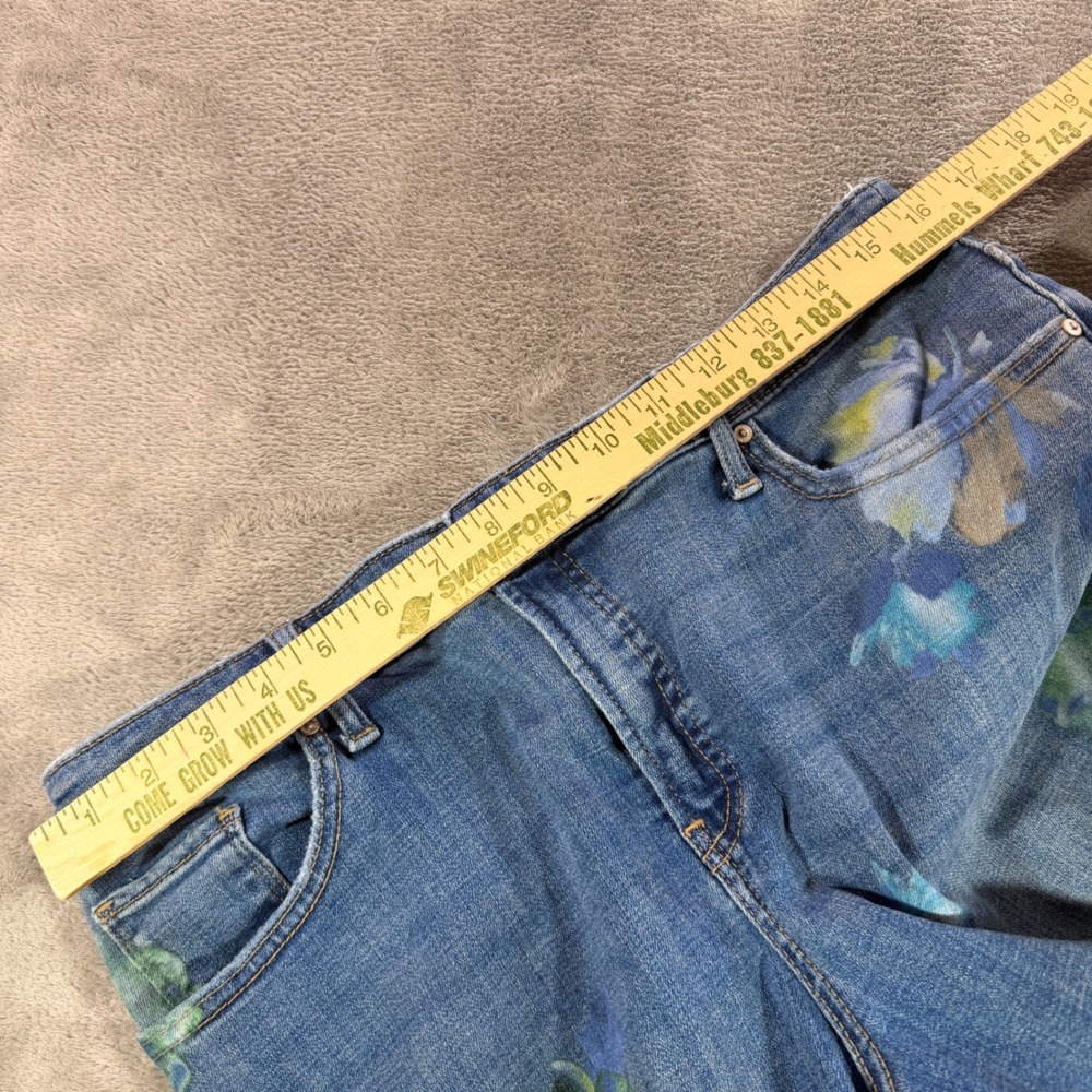 Chico's So Slimming Girlfriend Jeans Womens 12R Blue Floral Slim Leg Ankle - Picture 6 of 12